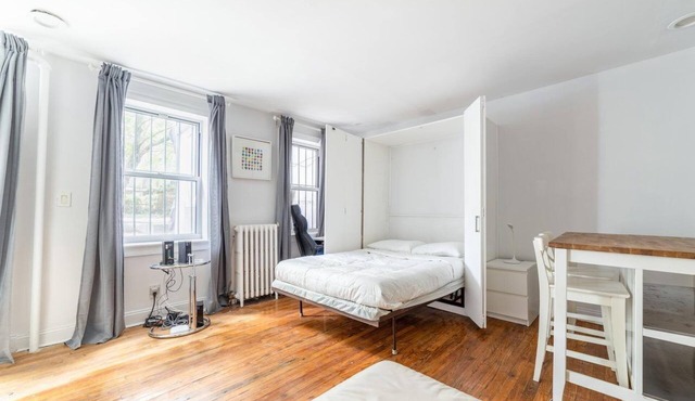 Modest Apartment #1410