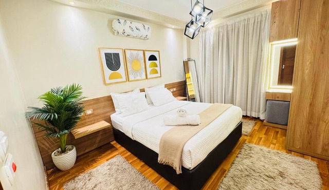 Mokattem private Condo