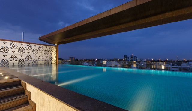Moksh Pool & Spa Suites