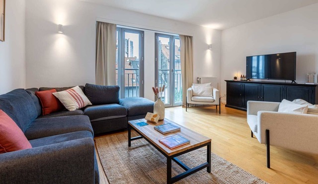 Moliere IV - Three Bedroom Apartment, Sleeps 8