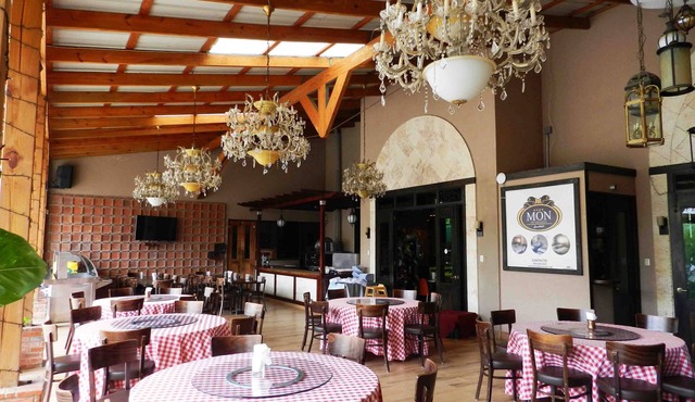 MON Hotel Boutique