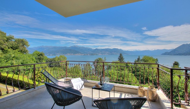 Mon Reve Lake View Pool, Stresa, Stresa, Italy