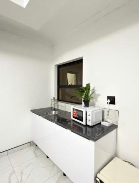 Mona's Villa