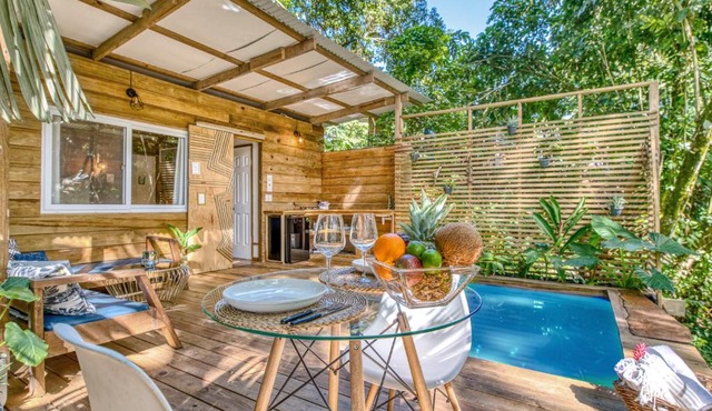 Monkey Tiny House - Private swimming pool