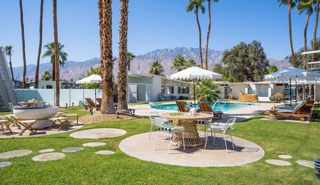Monkey Tree Hotel 2 by AvantStay | Stylish Hotel in Palm Springs w/Pool!