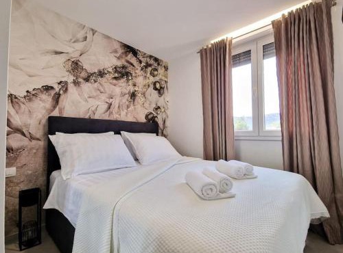 MonLux studio- FREE Public Parking-Easy Walk to the Center