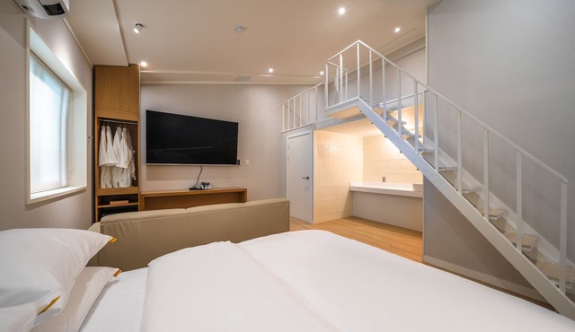 Mono Hotel