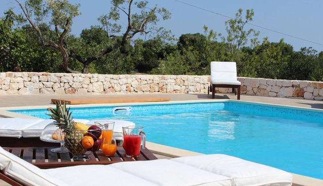 MONOPOLI: "MEST PEPP "VILLA with POOL FOR EXCLUSIVE GUESTS' USE- MOSQUITOES FREE