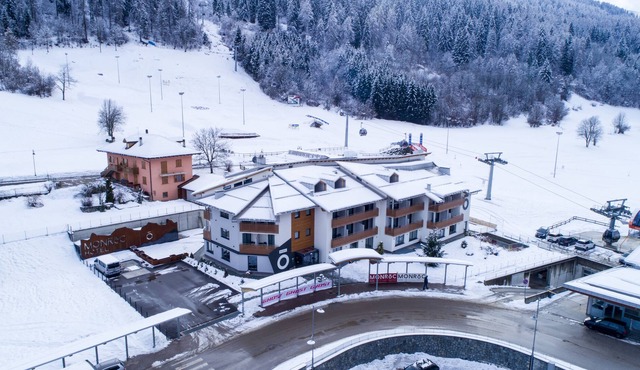 Monroc Hotel