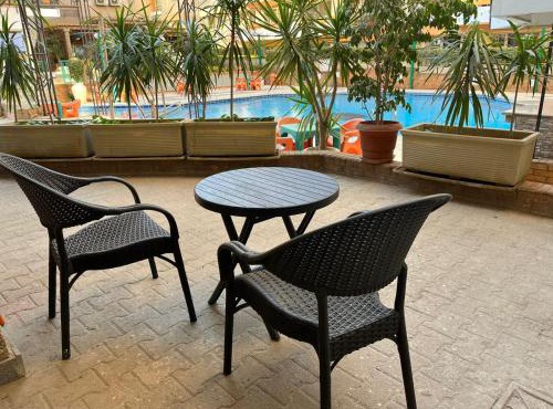 Monte cairo Pool View