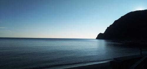 MONTEROSSO.A DUE PASSI DAL MARE