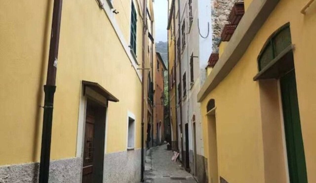 MONTEROSSO OldTown Casa Isabella DeLUxe Studio CIN: IT011019C2Y74EBPLA
