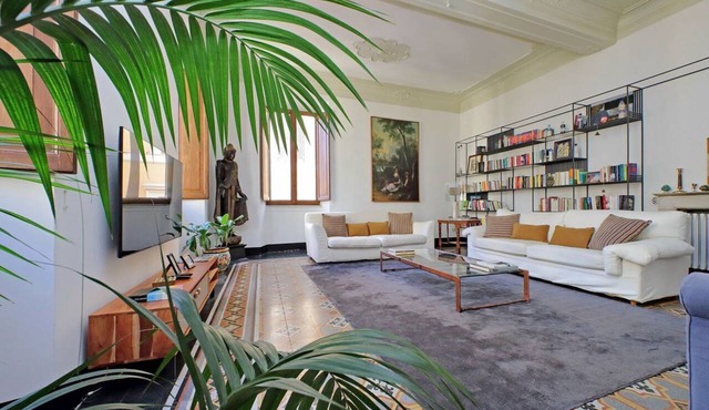 Monti - Near the Colosseum, stunning apartment for 6 in the heart of the city