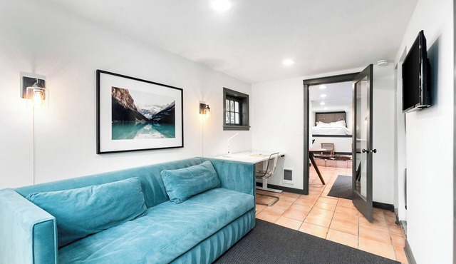 Montlake Studio in Spite House