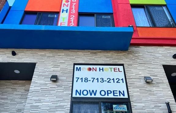 Moon Hotel Brooklyn