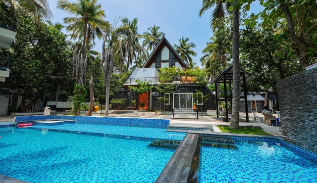 MOON LIGHT RESORT