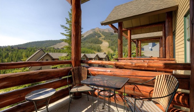 Moonlight/Big Sky Luxury Townhome - Hot Tub - Mtn Views - New Bathrooms