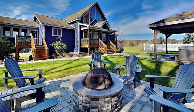 Moonrise Retreat | Lake Access, Private Pool!