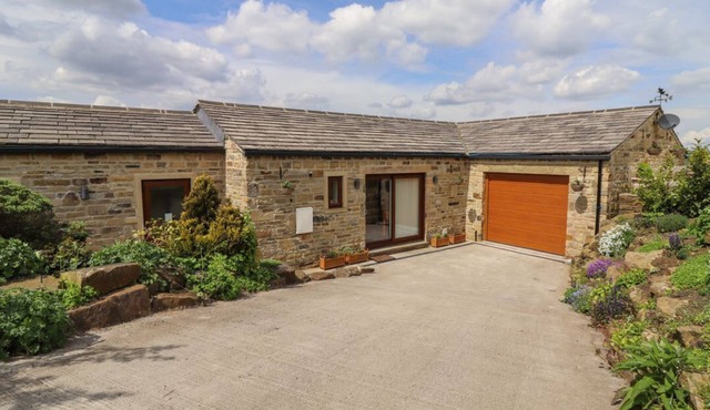 Moorbottom Stables, Barkisland