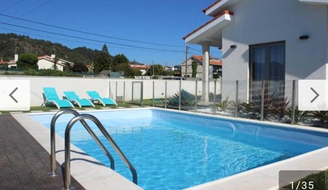 Moradia dos Telhadinhos Avec Piscine a 1.5km de la Plage et 1.5 km de la Montagn