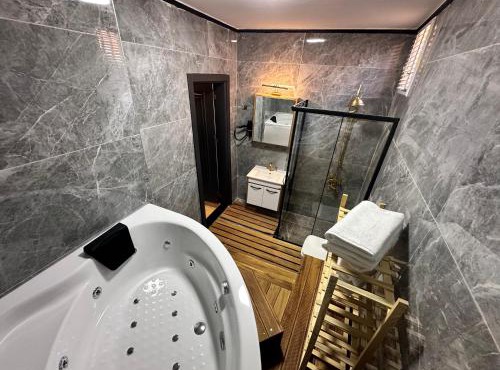 MorAgop Suites