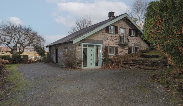 MORFA LODGE, family friendly, character holiday cottage in Porthmadog