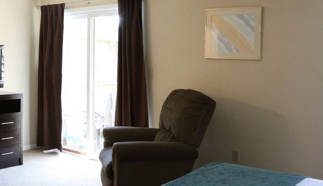 Morgantown Spacious 2BR Townhouse w Mountains View