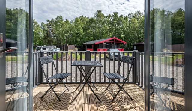 Morlich One Bedroom Apartment with Balcony