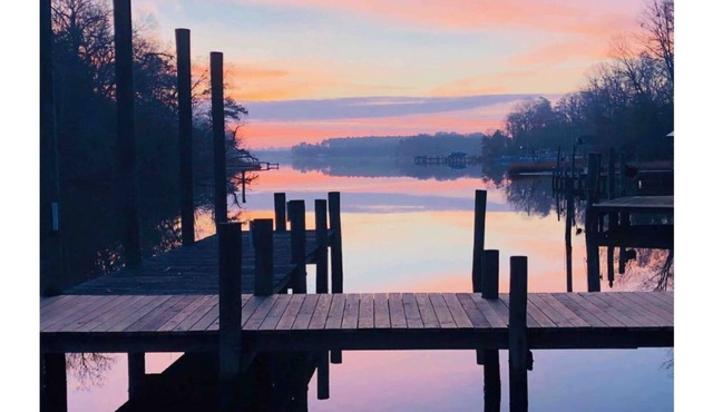 Morningtide Cottage: Secluded Waterfront Getaway!