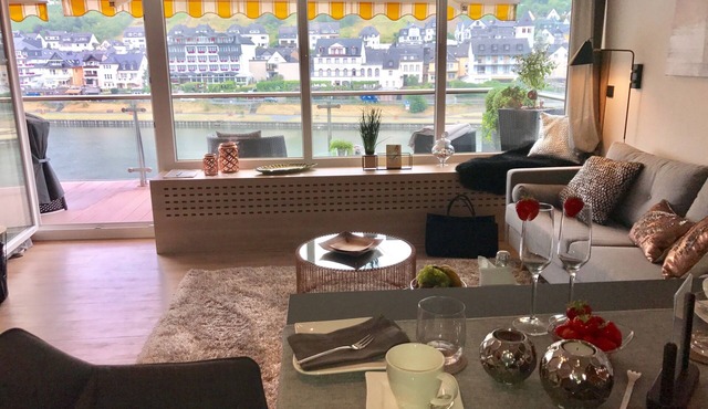 Moselapart 2 - exclusive penthouse with balcony and view of the Moselle