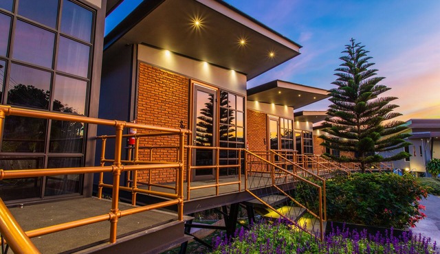 Mossview Resort