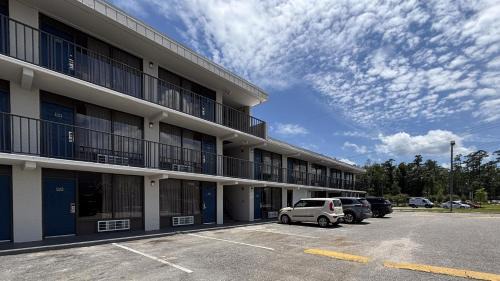 Motel 6 Conway, SC