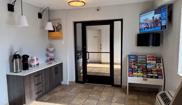 Motel 6 Farmington Hills, MI - Northwest - Farmington Hills