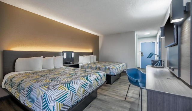 Motel 6 - Franklin, OH