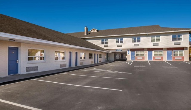 Motel 6-Moncton, NB