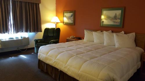 Motel 6 Norway MI