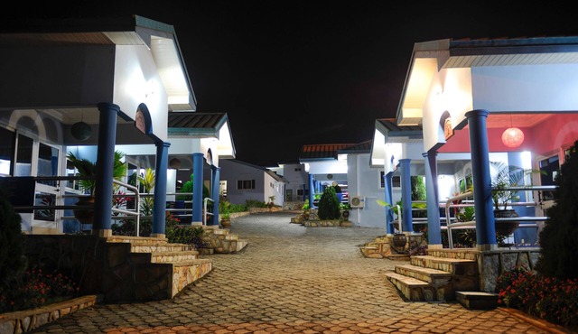 Mount Pleasant Inns & Apartment