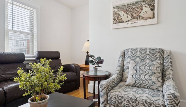 Mount Washington Crash Pad- Off Street Parking