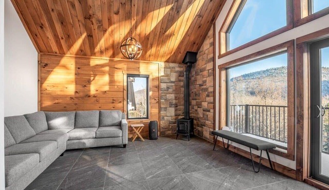Mountain chalet with a hot tub | Promontoire-29