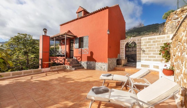 Mountain Getaway for Hikers 1
