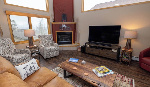 Mountain Home with Private Hot Tub and Great Views