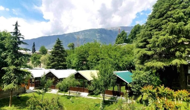 Mountain Inn Hotel Chitral