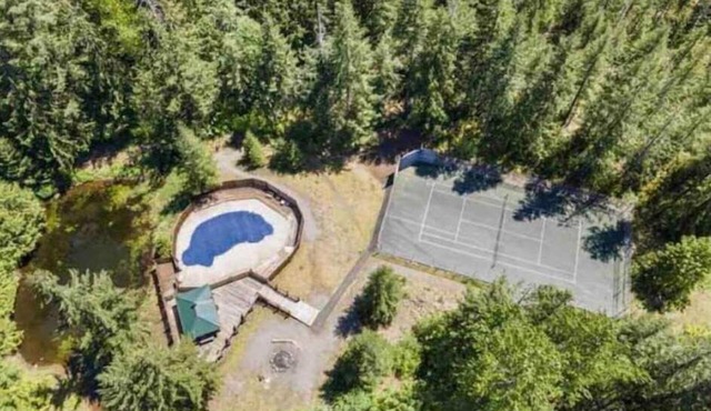 Mountain Modern-Hot Tub/Dog Friendly/Walk to River
