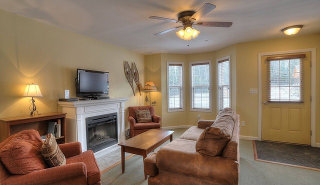 Mountain Brook Condo 150 - Ski in ski out condo at Saddleback