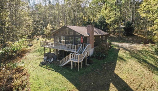 Mountain View 3-BR Cavendish Lodge