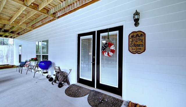 Mountain View 5 Queen Bedrooms WiFi FirePit BBQ