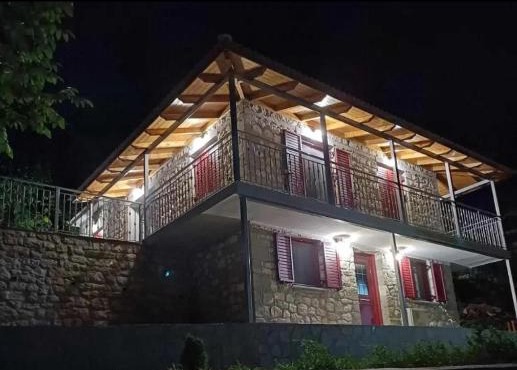 Mountain View Apartment