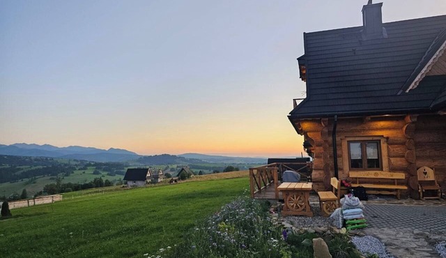 Mountain View Chalet with HotTub and Sauna — 20 Minutes to Zakopane!