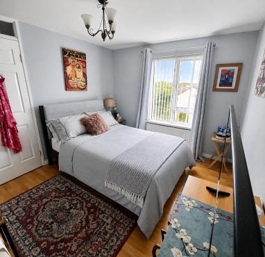 Mountain View Double Room Ideal for Mourne Hikes Cycling & Event Weekends