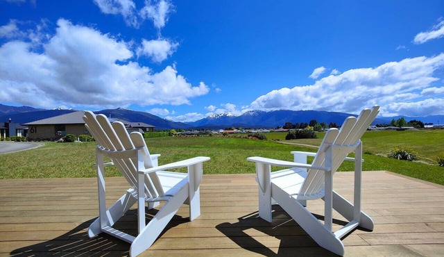 Mountain View Getaway